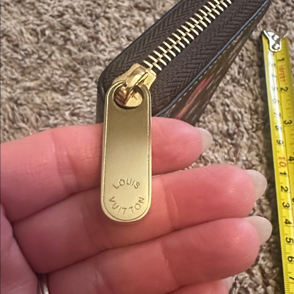 Small Checkered Wallet - Picture 3 of 6